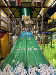 -MELAND(郑州万象城店)