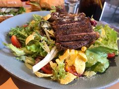 牛肉沙拉-AO cafe＆bistro