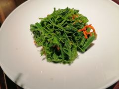 虫草花拌丝瓜尖-东莱海上(长宁来福士店)