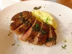 -1981牛排西餐厅(海信店)