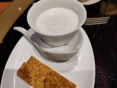 莲子蛋白杏仁茶-北京四季酒店·采逸轩