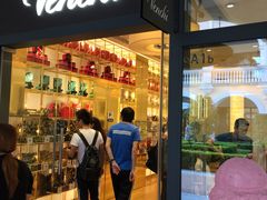 门面-VENCHI 闻绮(上海佛罗伦萨小镇店)
