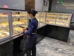 面包甜点陈列柜-顺德渔村·岭南一号