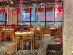 大堂-么肆烤肉·中式自助·烤肉大排档(街道口季佳PAI店)