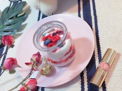 覆盆子蓝莓酸奶-Smile House咖啡馆(群芳小区店)