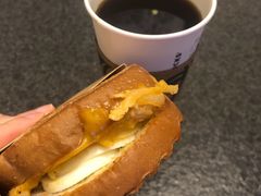 -星巴克臻选(杭州嘉里中心1F店)