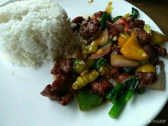-遵义虾子张六羊肉粉(地王店)
