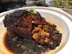 -老码头黑皮肘子锅包肉(赣水路店)