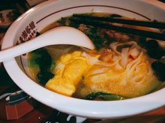 骨汤三鲜米粉-呷佬·长沙手工米粉(金沙江路店)