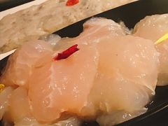 -老牌坊云南鱼豆花火锅(哈西万达店)