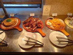 烤羊腿-天伦松鹤大饭店·欣妮咖啡