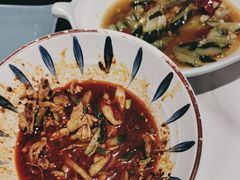 -黄记煌三汁焖锅(新佳丽江汉路店)