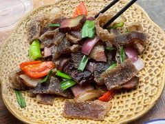 蕨粑炒腊肉-古城苗家土菜馆(河景餐厅店)