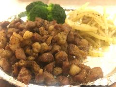 -山珍王国·云南野生菌石锅鱼