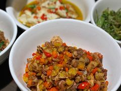 肉炒肉招牌菜餐-味上湘菜馆(岳麓山店)