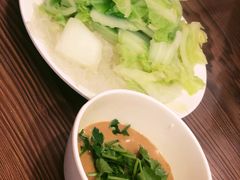 水爆粉丝白菜-清真吴记门钉肉饼·喜多利