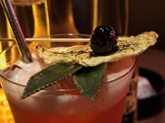 -FOUR PLAY BAR