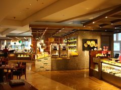 -怡咖啡海鲜自助餐厅(浦东香格里拉店)