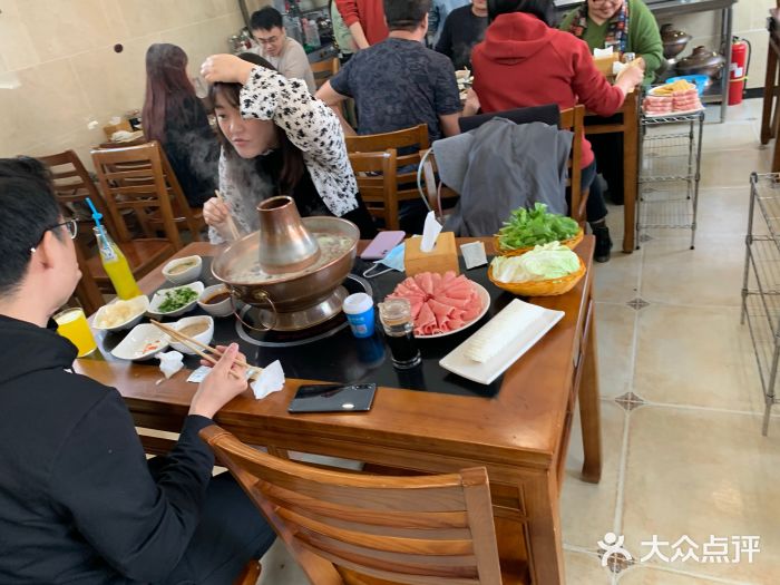 情忆草原涮肉馆大堂图片