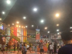 -极限Jump蹦床·新潮玩运动世界·室内乐园·团建·派对中心