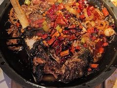 -鸣记脆皮烤鱼·海鲜烤鱼(三八广场店)