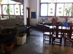 -百味地锅鸡(二店·财校分店)