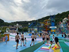 -平湖九龙山乐满地水上乐园