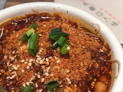 -成都你六姐·牛肉冒菜(上海环宇荟店)
