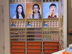-moody彩瞳(环宇城店)