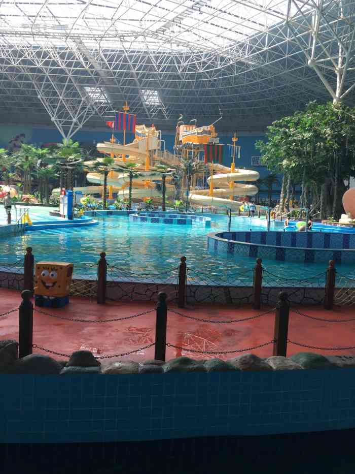 合隆海之恋广场-"环境不错,,感觉好像有地热似的,水是温的.