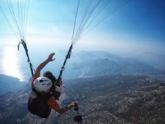 -费特希耶滑翔伞