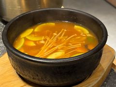 -草家酱蟹炭火烤肉店(珲春南路一店)
