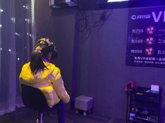 -VR 间客漫·PS电玩·虚拟现实包间游戏电竞(街道口店)