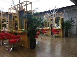 -塞巴斯汀SEBASTIAN专业美发店