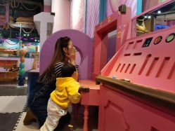 -卡通尼乐园(绿地缤纷城店)