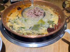 -洱火云南酸菜牛肉火锅(石景山当代商城店)