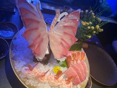 -蟹犇前•帝王蟹雪蟹(陆家嘴店)