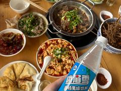 -大众跷脚牛肉馆·非遗传承单位(峨眉山店)