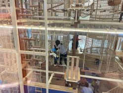 -PIPIKINGDOM皮皮王国欢乐号(欢乐海岸购物中心店)