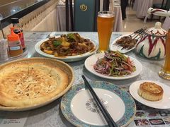 -汗腾格里·风味餐厅(新疆驻京办店)
