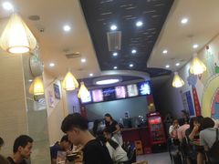 大堂-螺小胖柳州螺蛳粉(钟楼总店)
