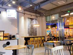 大堂-HELLO 27 意面·沙拉·帕尼尼