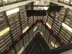 -上海虹桥中心爱琴海亚朵S酒店