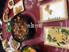 老母鸡炖野生菌-滋味土家·土菜馆(大牌坊店)