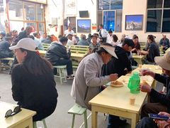 大堂-老光明岗琼甜茶馆