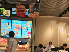 -麦当劳(徐汇漕溪北路百脑汇店)