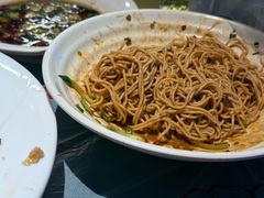 -肥肥虾庄·金牌油焖大虾(杨园滨江时代walk店)