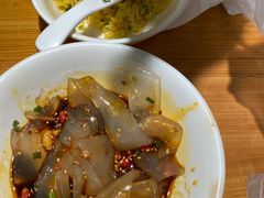 -诚铭记·虾仁汤包·成都小吃(融创店)