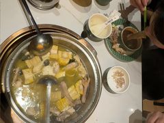 -润园四季椰子鸡火锅(卓越INTOWN店)