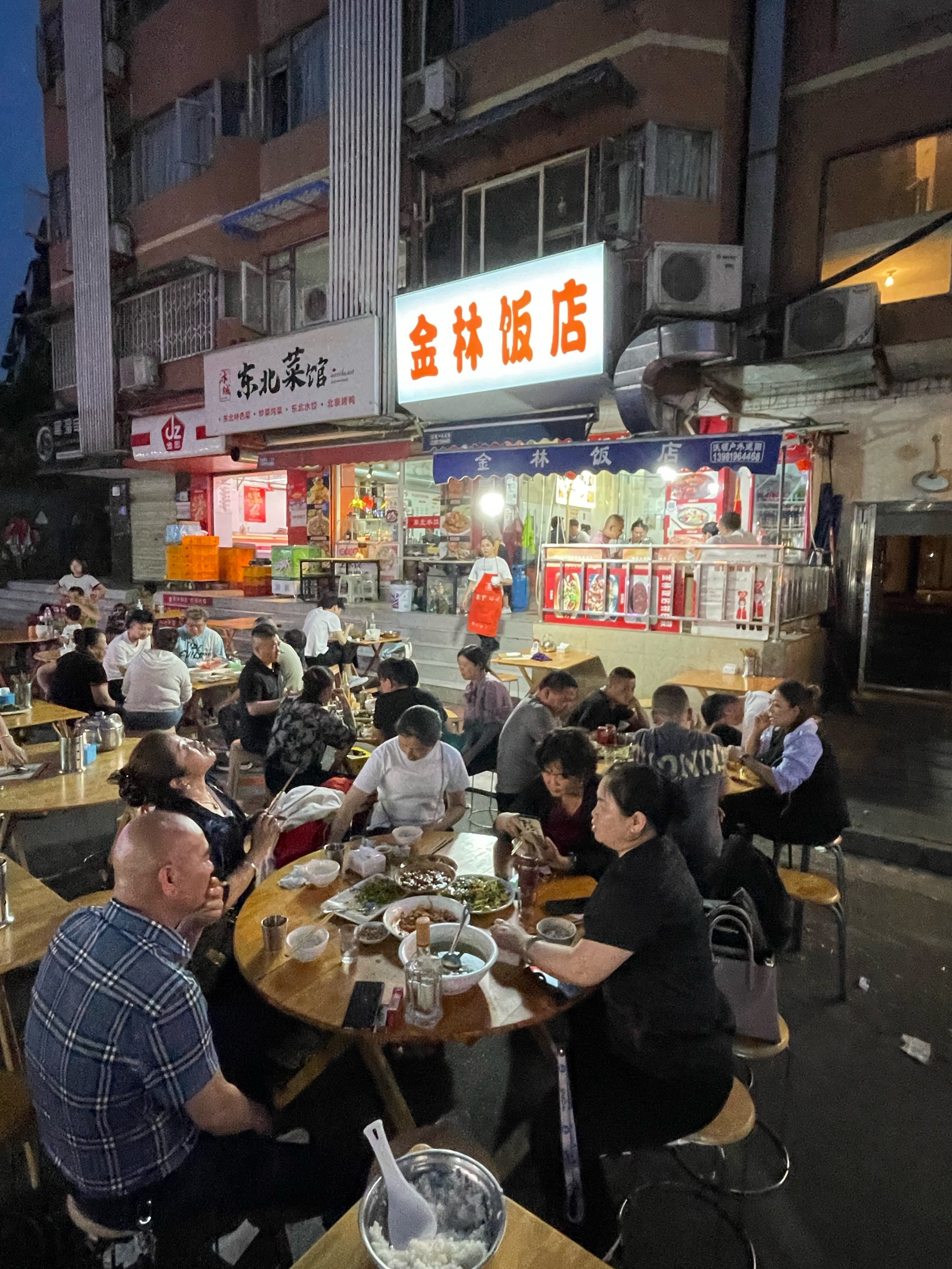 成都便宜好吃的饭店90座无虚席